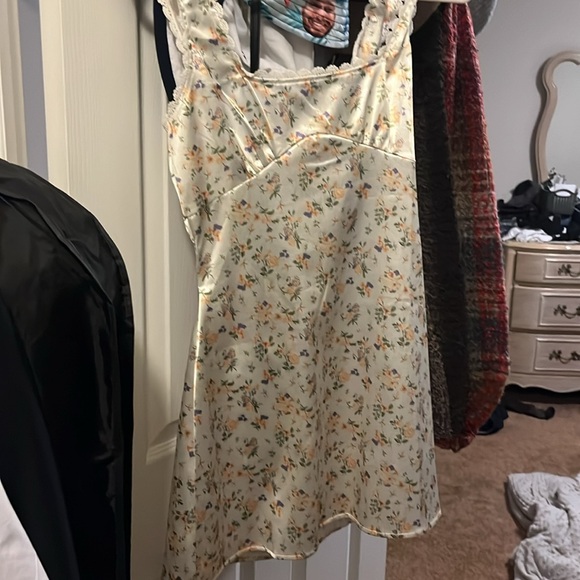 Berlin Satin Mini Dress NWOT - Picture 3 of 4